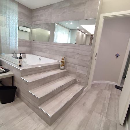 Il Sogno Di Afrodite Luxury B And B Рим Екстериор снимка