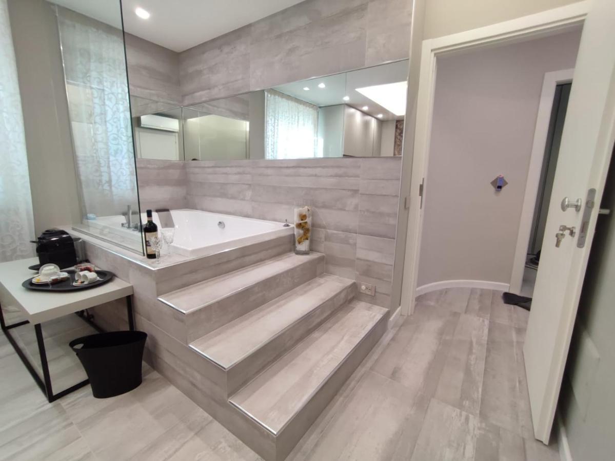 Il Sogno Di Afrodite Luxury B And B Рим Екстериор снимка