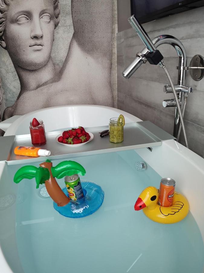 Il Sogno Di Afrodite Luxury B And B Рим Екстериор снимка